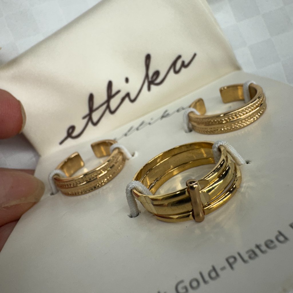 Ettika18k Gold Plated Stackable Ring Set Of 3 40$